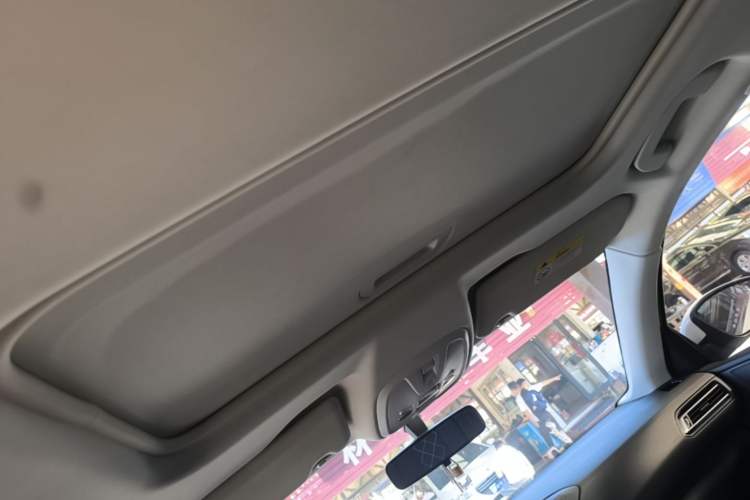 Used Peugeot 308 2016 1.6L Automatic Luxury Edition Headliner