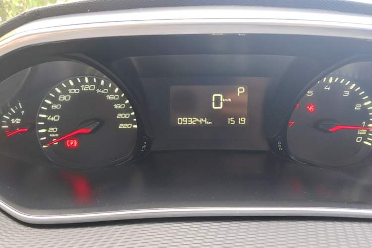 Used Peugeot 308 2016 1.6L Automatic Luxury Edition Instrument Cluster