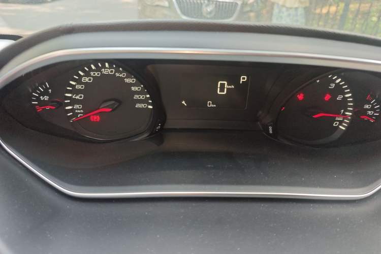 Used Peugeot 308 2016 1.6L Automatic Fashion Edition Instrument Cluster