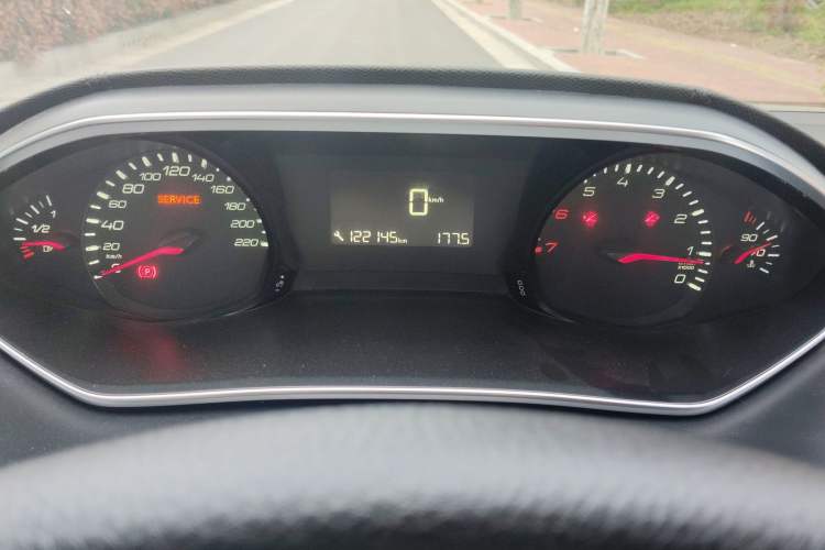 Used Peugeot 308 2016 1.6L Manual Fashion Edition Instrument Cluster