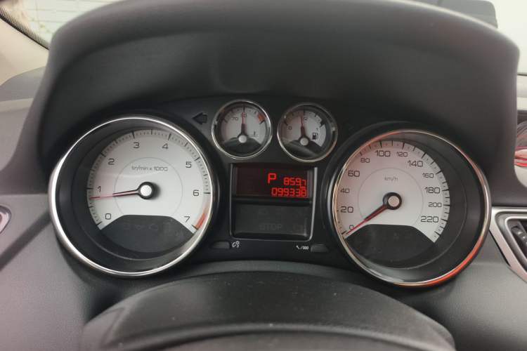 Used Peugeot 308 2016 1.6L Automatic Fashion Edition Instrument Cluster