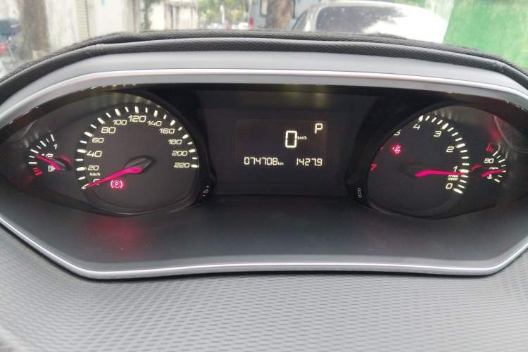 Used Peugeot 308 2016 1.6L Automatic Luxury Edition Instrument Cluster