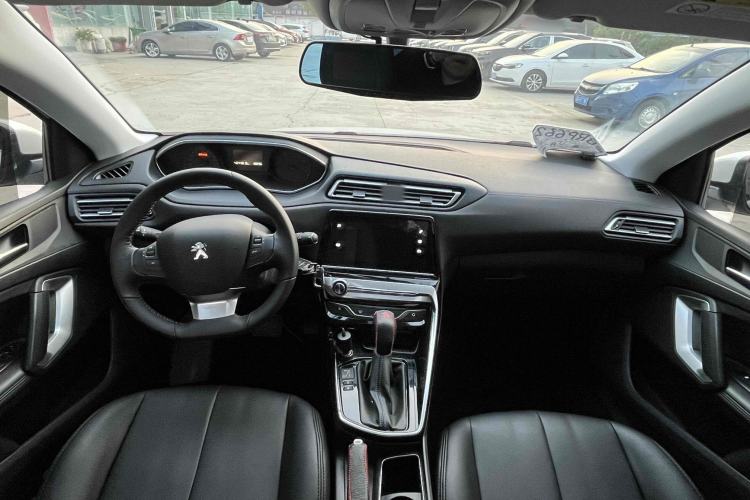 Used Peugeot 308 2016 1.6L Automatic Luxury Edition Interior 1