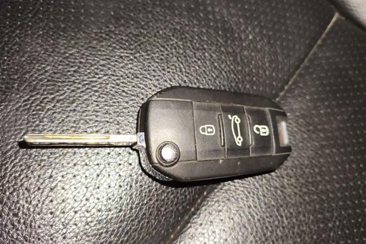 Used Peugeot 308 2016 1.6L Automatic Fashion Edition Interior 1