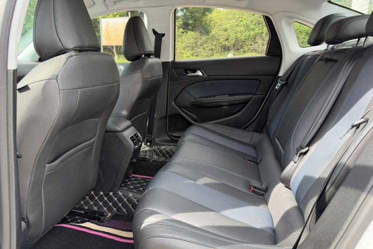 Used Peugeot 308 2016 350THP Automatic Prestige Edition Interior 1