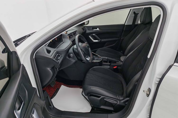 Used Peugeot 308 2016 1.6L Automatic Luxury Edition Interior 4