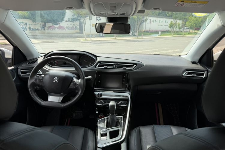 Used Peugeot 308 2016 350THP Automatic Prestige Edition Interior 4