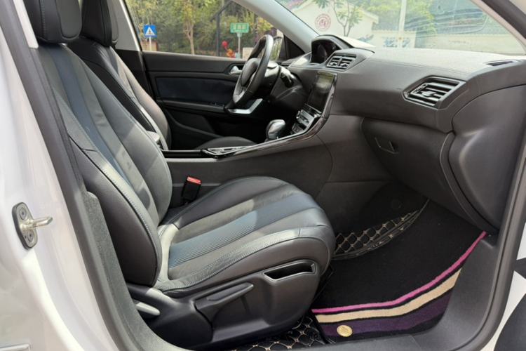 Used Peugeot 308 2016 350THP Automatic Prestige Edition Interior 8