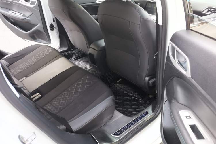 Used Peugeot 308 2016 1.6L Automatic Luxury Edition Interior 9
