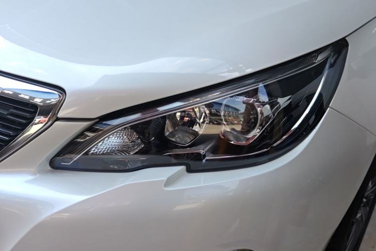 Used Peugeot 308 2016 1.6L Automatic Luxury Edition Left Front Headlight
