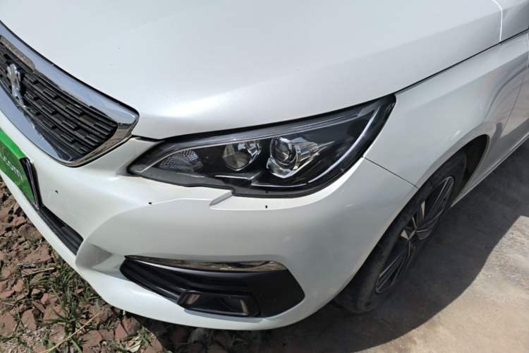 Used Peugeot 308 2016 1.6L Automatic Luxury Edition Left Front Headlight