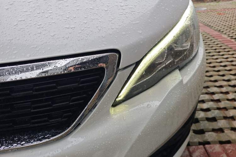 Used Peugeot 308 2016 1.6L Automatic Fashion Edition Left Front Headlight