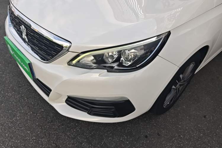 Used Peugeot 308 2016 1.6L Automatic Fashion Edition Left Front Headlight