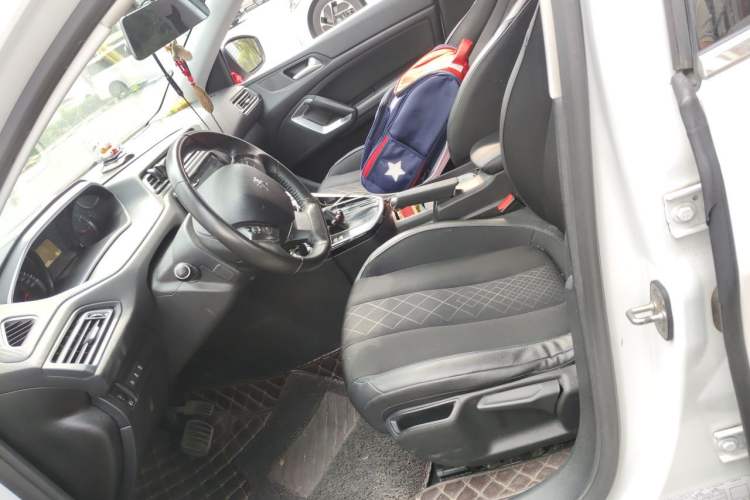 Used Peugeot 308 2016 230THP Automatic Luxury Edition Left Front Seat