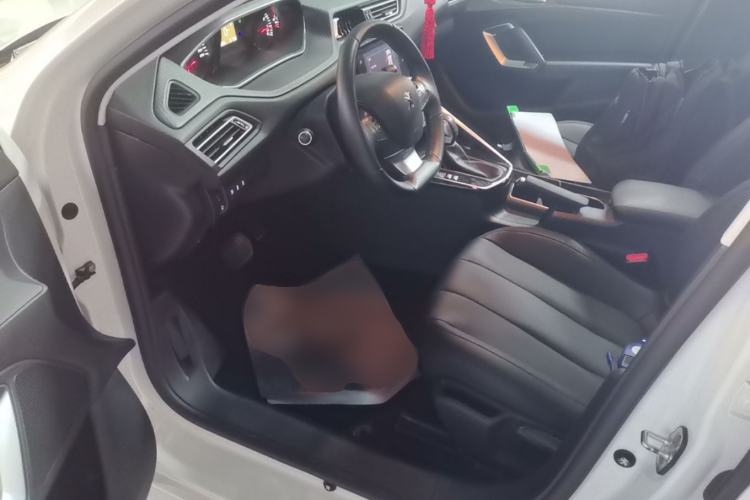 Used Peugeot 308 2016 1.6L Automatic Luxury Edition Left Front Seat