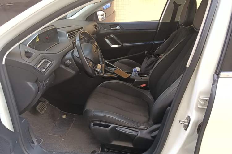 Used Peugeot 308 2016 1.6L Automatic Luxury Edition Left Front Seat