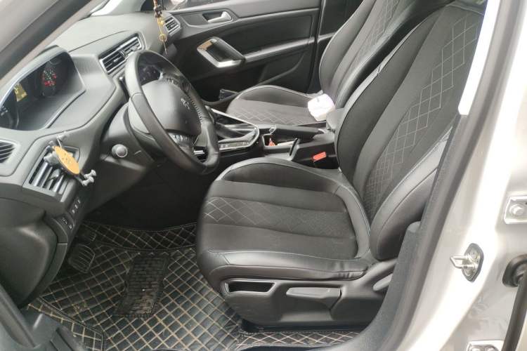 Used Peugeot 308 2016 1.6L Automatic Luxury Edition Left Front Seat