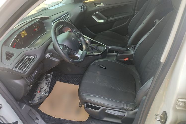 Used Peugeot 308 2016 1.6L Automatic Luxury Edition Left Front Seat