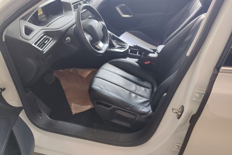 Used Peugeot 308 2016 1.6L Automatic Luxury Edition Left Front Seat