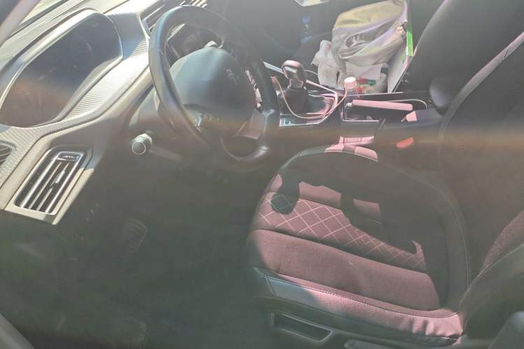 Used Peugeot 308 2016 1.6L Automatic Luxury Edition Left Front Seat