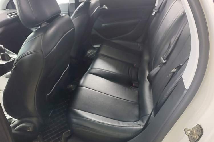Used Peugeot 308 2016 230THP Manual Fashion Edition Left Rear Seat
