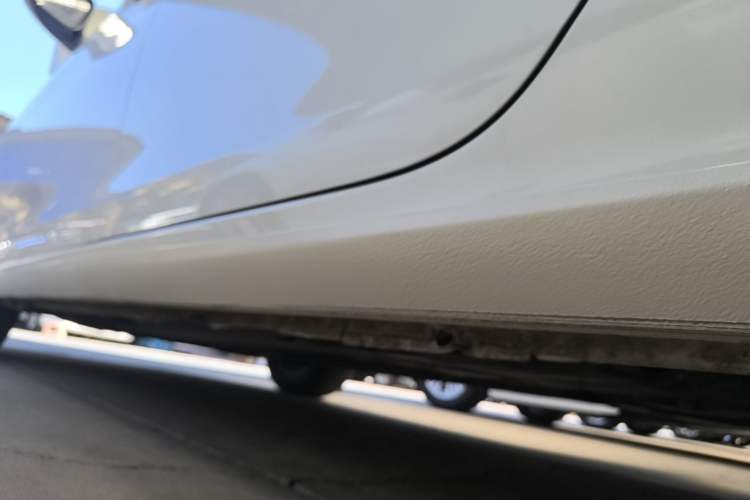 Used Peugeot 308 2016 1.6L Automatic Luxury Edition Left Side Sill