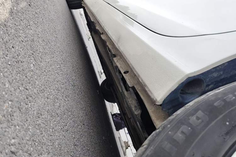 Used Peugeot 308 2016 1.6L Automatic Luxury Edition Left Side Sill