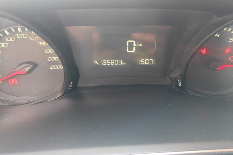 Used Peugeot 308 2016 1.6L Manual Fashion Edition Odometer Close Up