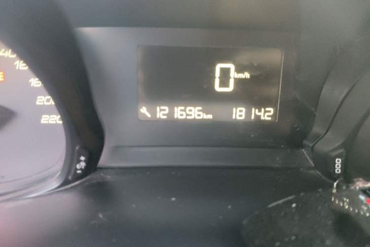 Used Peugeot 308 2016 1.6L Manual Fashion Edition Odometer Close Up