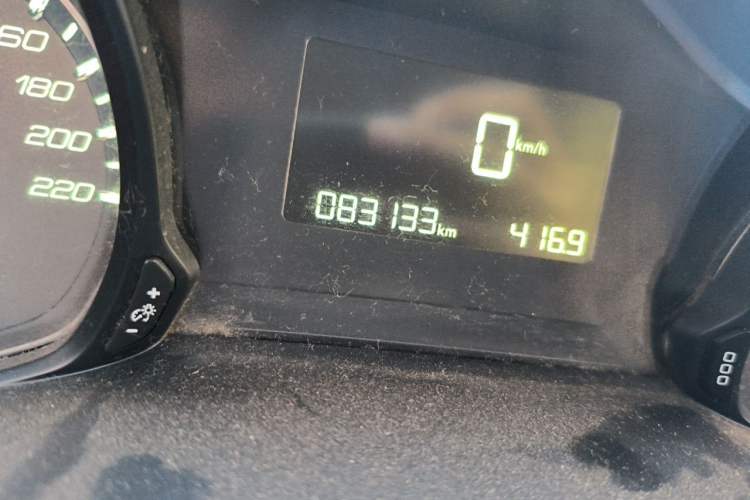 Used Peugeot 308 2016 1.6L Manual Fashion Edition Odometer Close Up