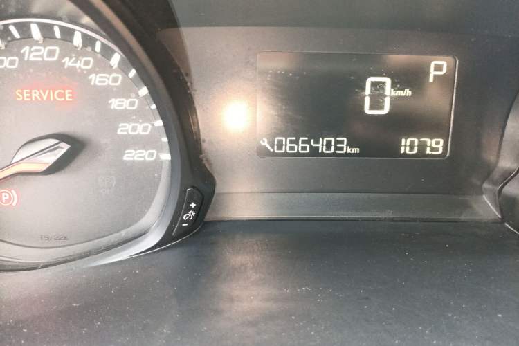 Used Peugeot 308 2016 1.6L Automatic Fashion Edition Odometer Close Up