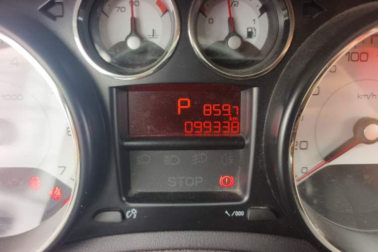 Used Peugeot 308 2016 1.6L Automatic Fashion Edition Odometer Close Up