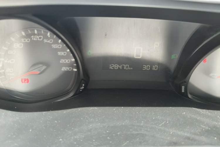 Used Peugeot 308 2016 1.6L Automatic Luxury Edition Odometer Close Up