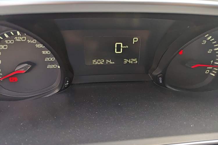 Used Peugeot 308 2016 1.6L Automatic Luxury Edition Odometer Close Up