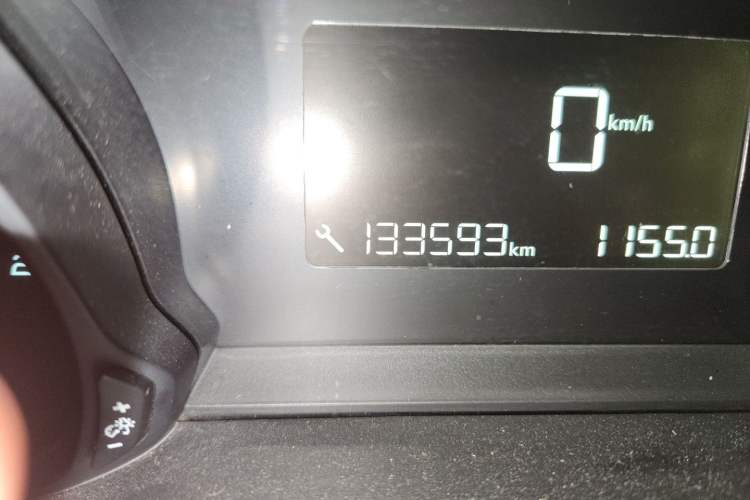 Used Peugeot 308 2016 1.6L Manual Fashion Edition Odometer Close Up