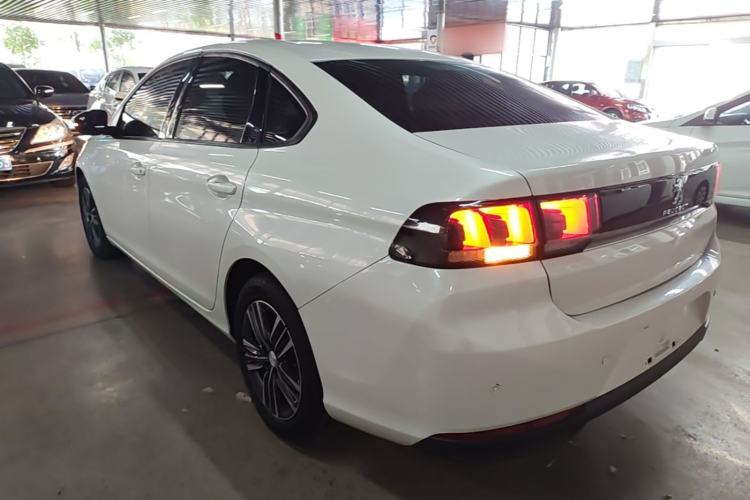 Used Peugeot 308 2016 1.6L Manual Fashion Edition Rear Left 45 Deg