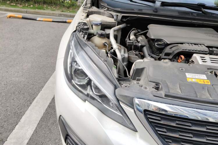 Used Peugeot 308 2016 230THP Automatic Luxury Edition Right Front Headlight