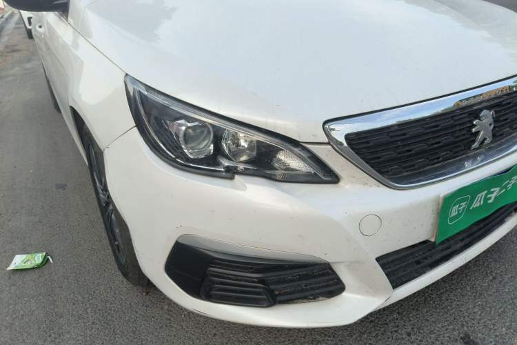 Used Peugeot 308 2016 1.6L Manual Fashion Edition Right Front Headlight