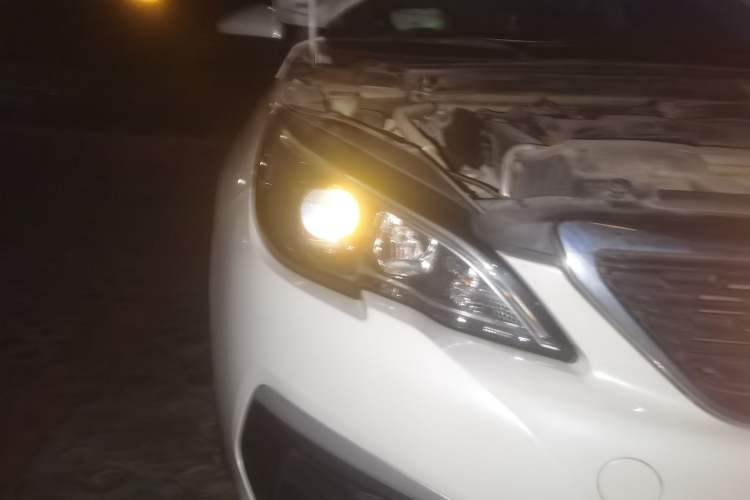 Used Peugeot 308 2016 1.6L Manual Fashion Edition Right Front Headlight