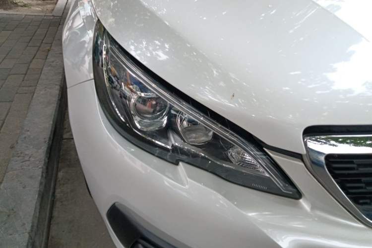 Used Peugeot 308 2016 1.6L Automatic Fashion Edition Right Front Headlight