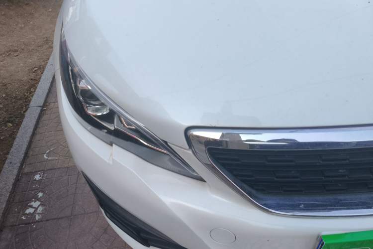 Used Peugeot 308 2016 230THP Automatic Luxury Edition Right Front Headlight
