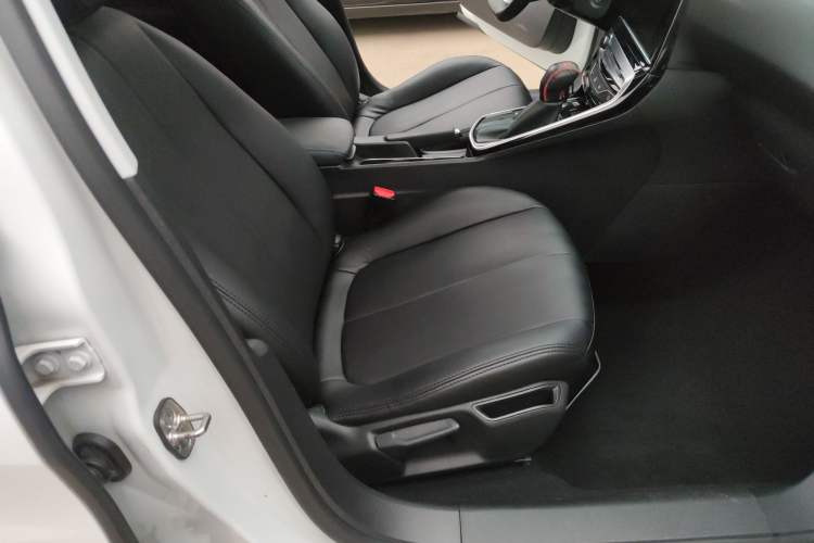 Used Peugeot 308 2016 1.6L Automatic Luxury Edition Right Front Seat