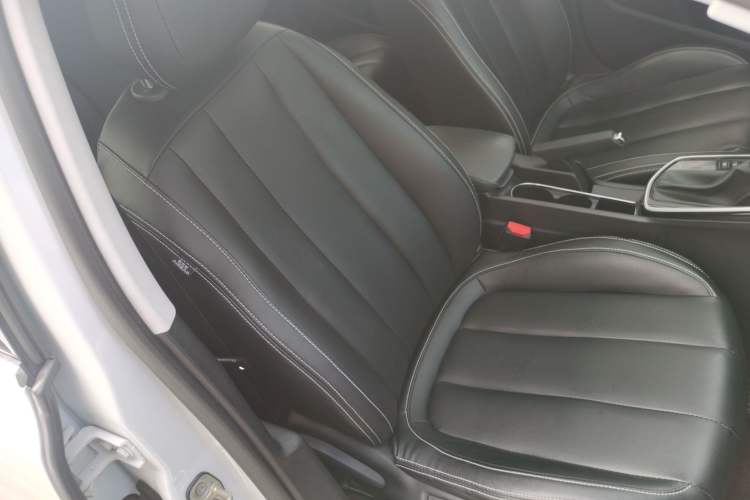 Used Peugeot 308 2016 1.6L Automatic Luxury Edition Right Front Seat