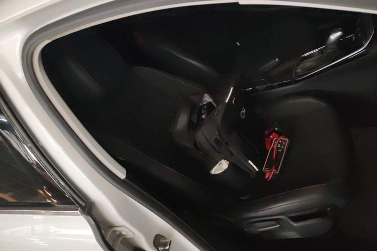 Used Peugeot 308 2016 1.6L Automatic Luxury Edition Right Front Seat