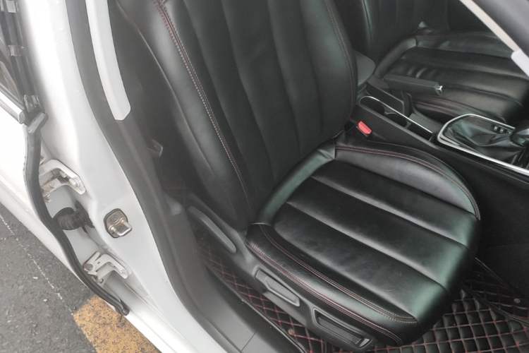 Used Peugeot 308 2016 1.6L Automatic Luxury Edition Right Front Seat