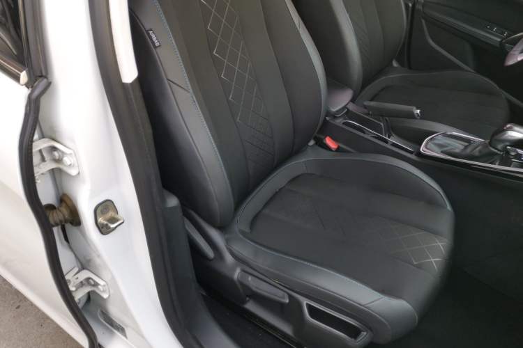 Used Peugeot 308 2016 1.6L Automatic Luxury Edition Right Front Seat