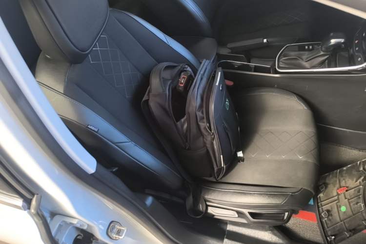 Used Peugeot 308 2016 1.6L Automatic Luxury Edition Right Front Seat