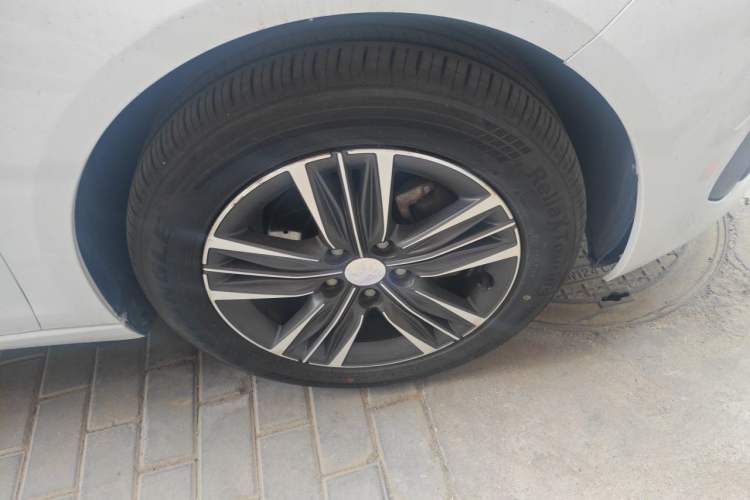 Used Peugeot 308 2016 1.6L Manual Fashion Edition Right Front Wheel Hub