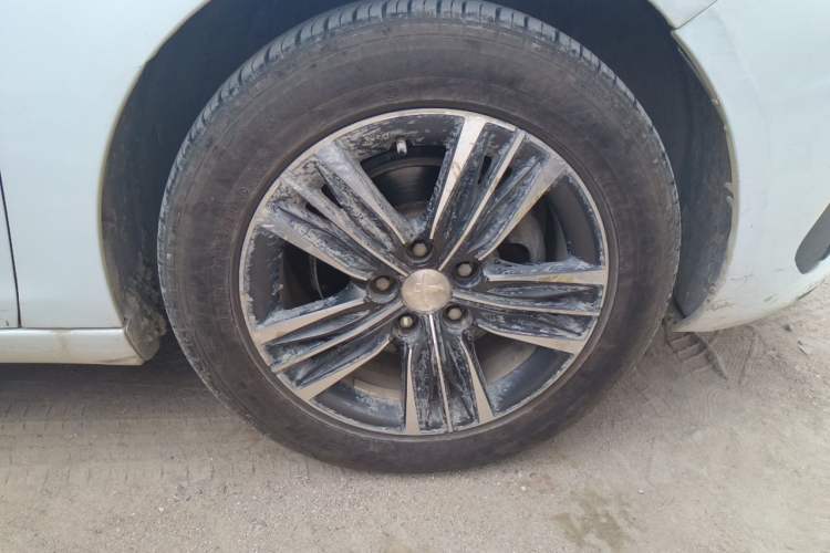 Used Peugeot 308 2016 1.6L Automatic Luxury Edition Right Front Wheel Hub