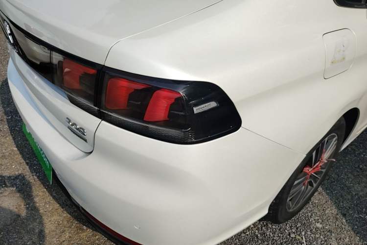 Used Peugeot 308 2016 230THP Automatic Luxury Edition Right Rear Taillight